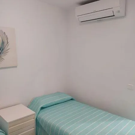 Tuhillo 1i Menyber Nerja